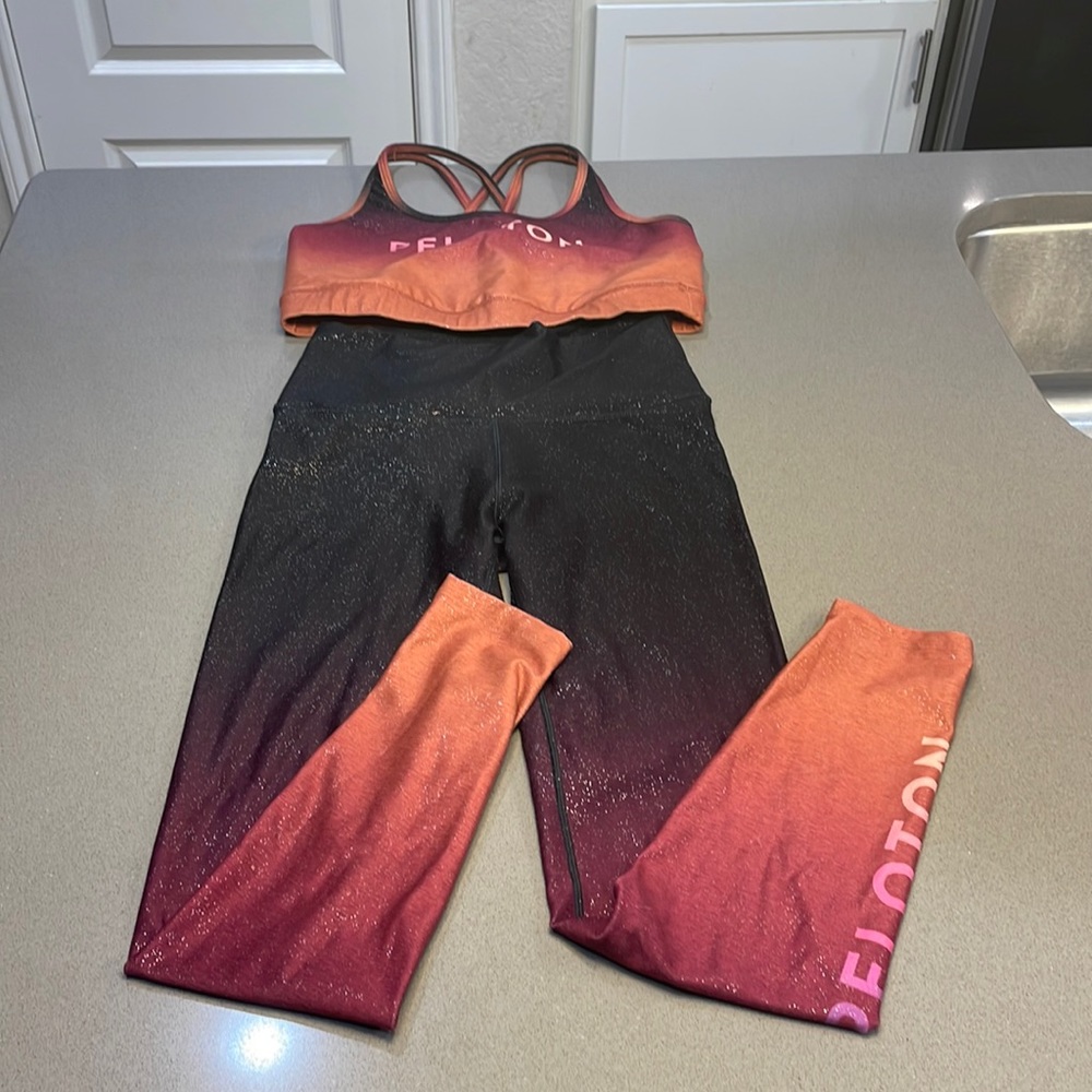 Peloton WITH leggings and sports bra
